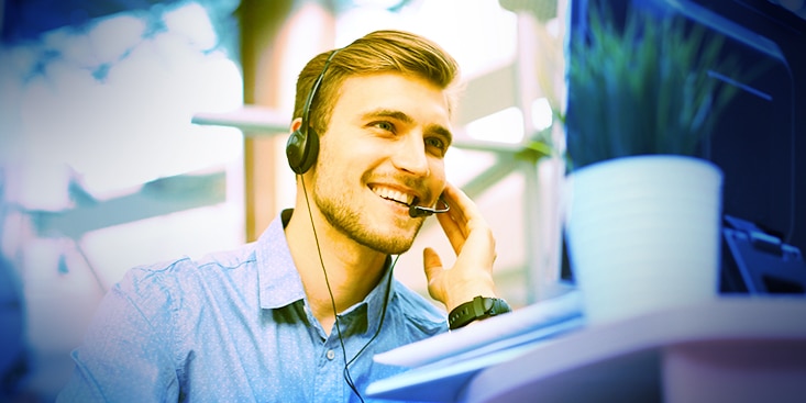 5 Ways to Empower Contact Center Agents in a Digital Environment